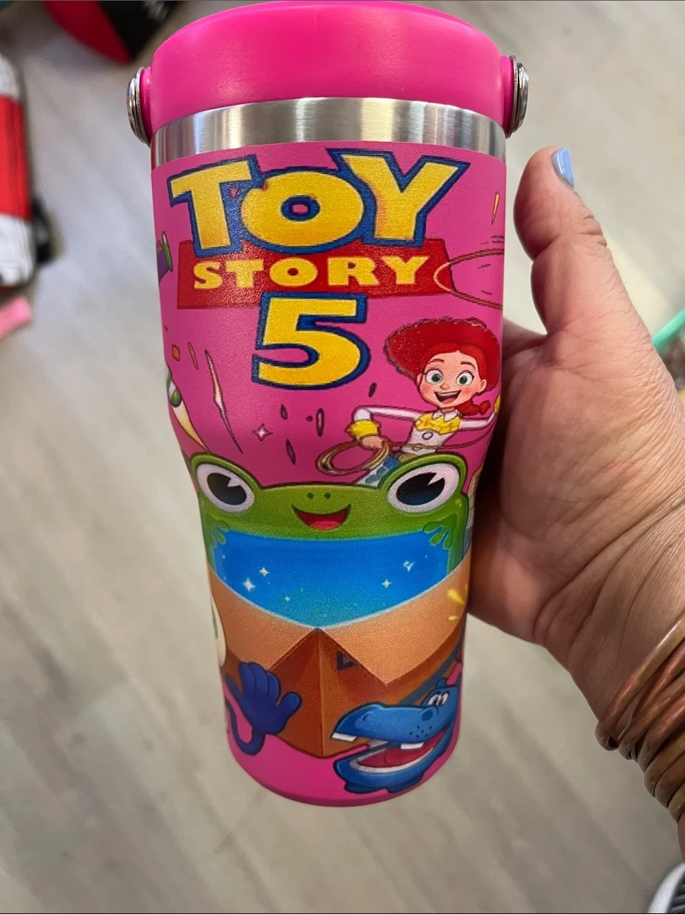 N/A water bottle